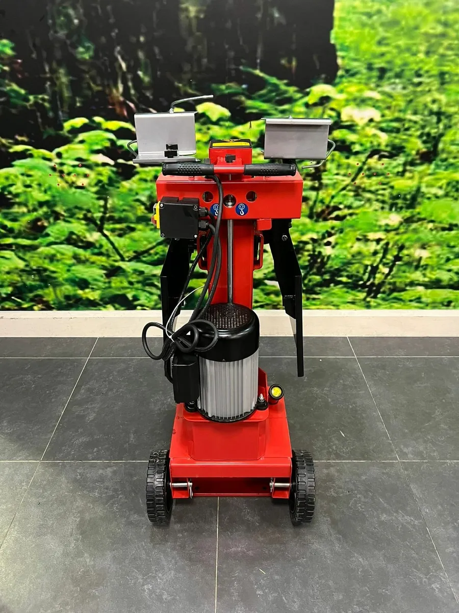 Lawnflite LS83000EV 8 Ton Vertical Log Splitter for sale in Co. Donegal