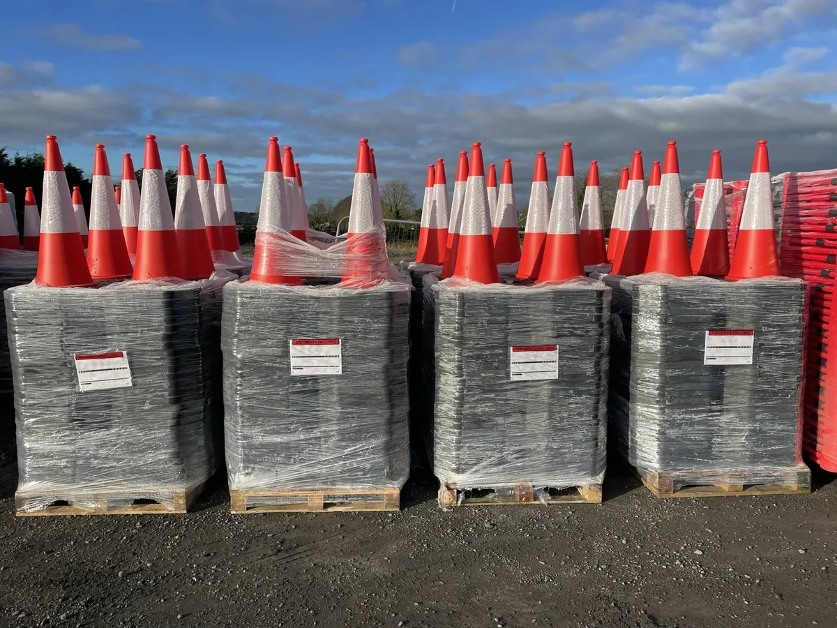 Traffic Cones & JSP Barriers Toolman - Image 3