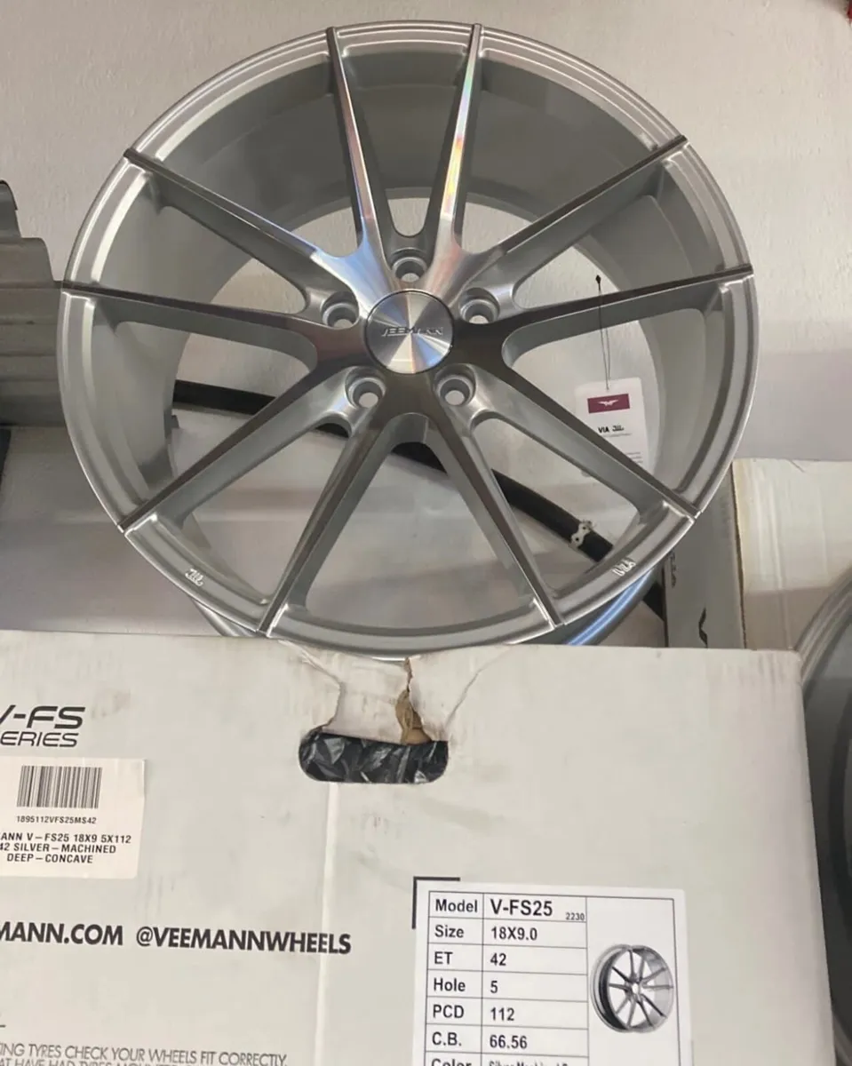 18” veemann vfs25 9.0” concave 5x112