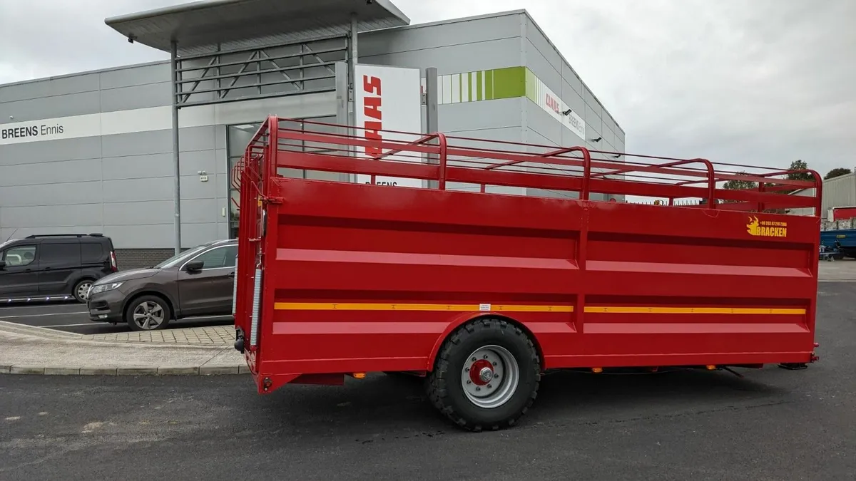 New Bracken 18ft Livestock trailers in stock - Image 2