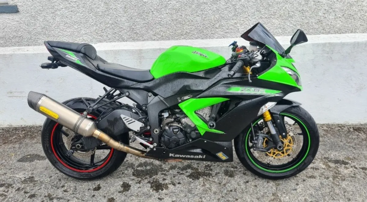 Zx636 @ Doyles Athlone - Image 1