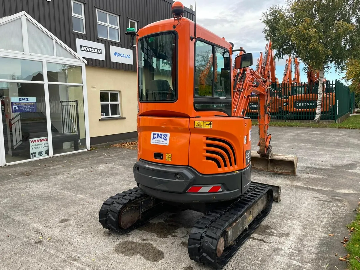 2019 Doosan Dx27z - Image 3