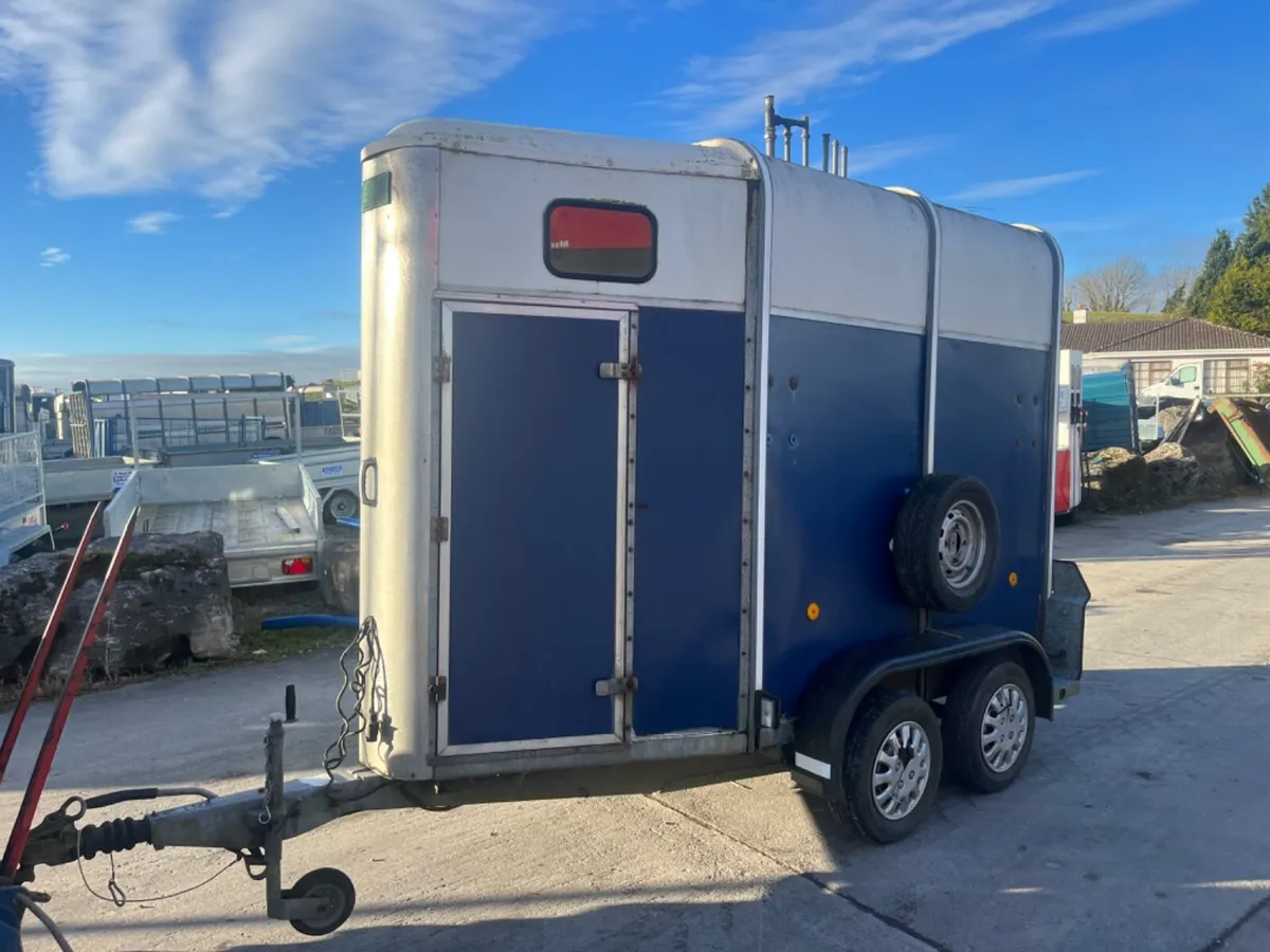 Ifor Williams hb401