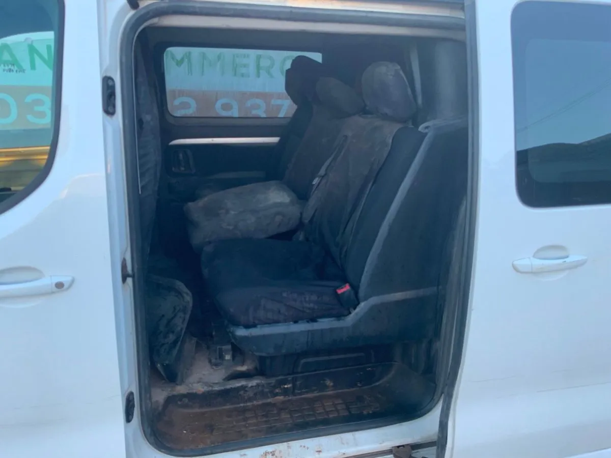 Vauxhall Vivaro Renault Trafic....breaking / Parts - Image 4