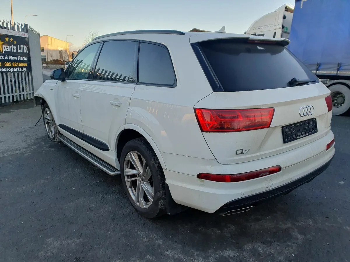 15 AUDI Q7  3.0 TDI (CRTC) AUTO FOR BREAKING - Image 3