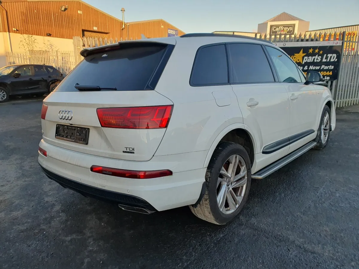 15 AUDI Q7  3.0 TDI (CRTC) AUTO FOR BREAKING - Image 4