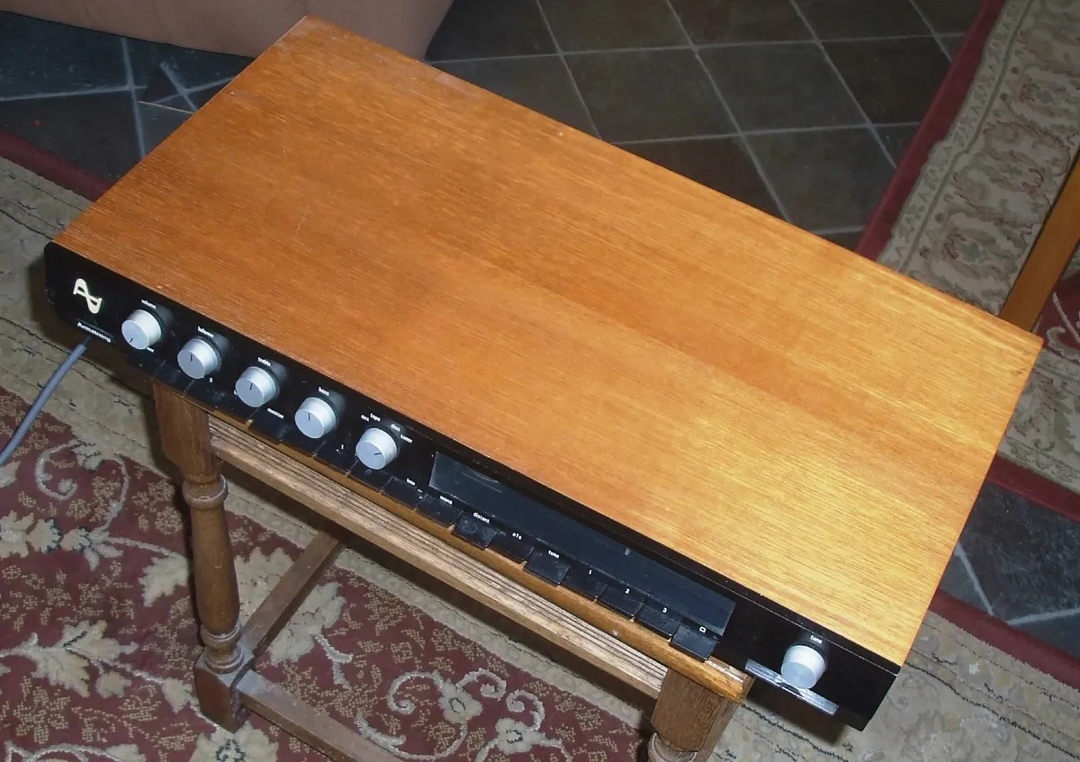 Armstrong 625 HiFi Receiver, amplifier and tuner - Image 1