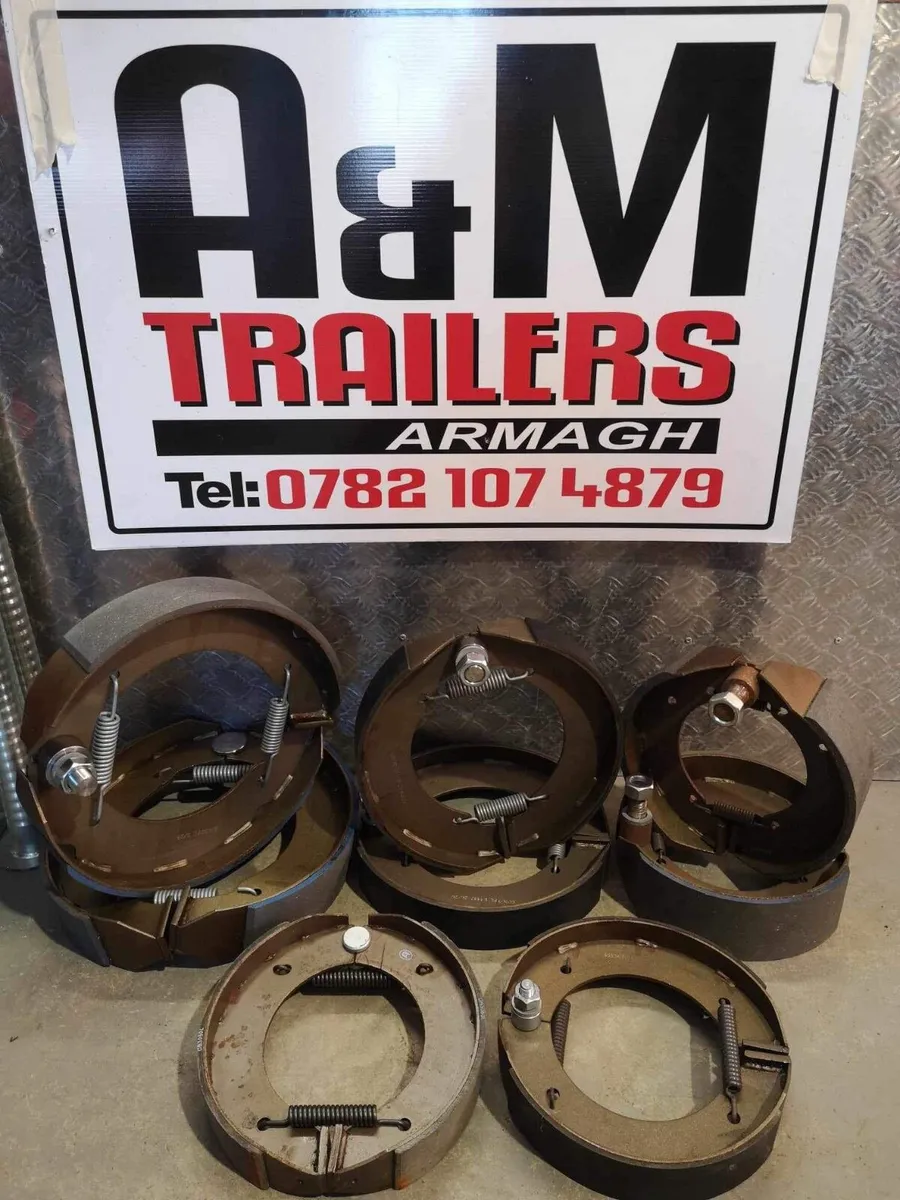 Low loader trailer brake shoes silage machinery - Image 1