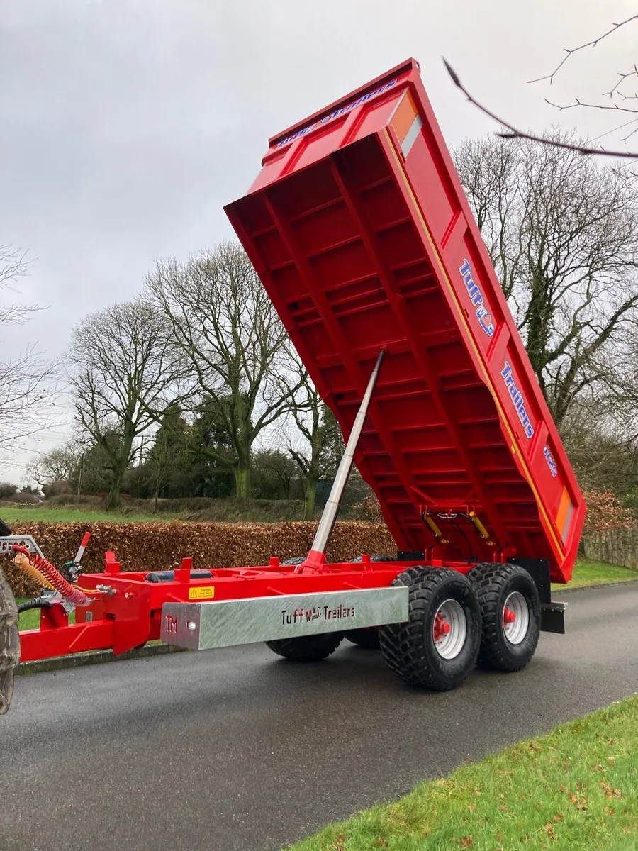 New Tuffmac 25 t dump trailer & digger-buckets - Image 4