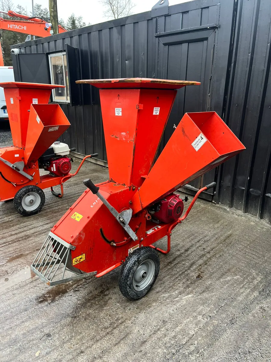 Caravggi Honda Petrol Woodchipper - Image 4