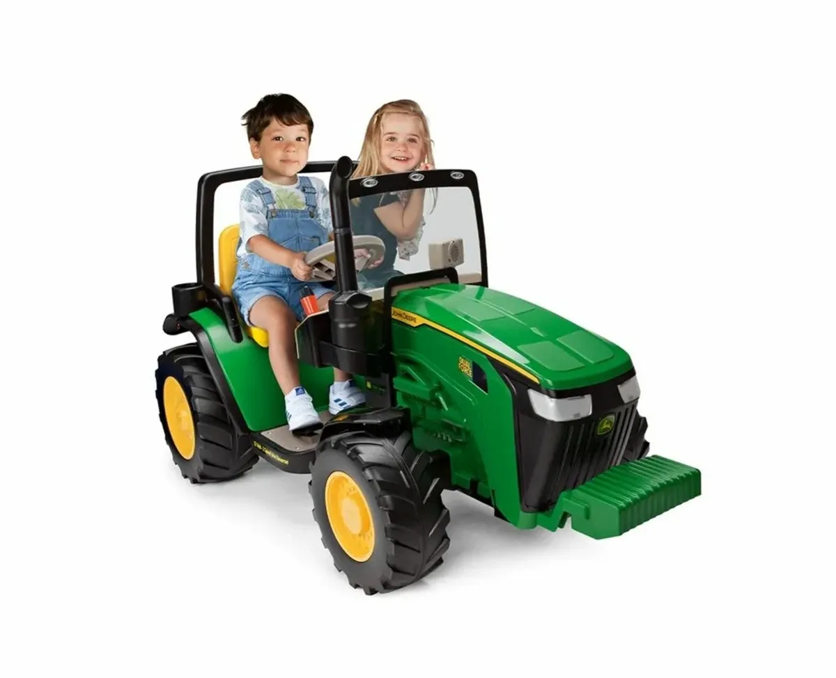 Peg Perego John Deere Dual Force 12V Electric - Image 1