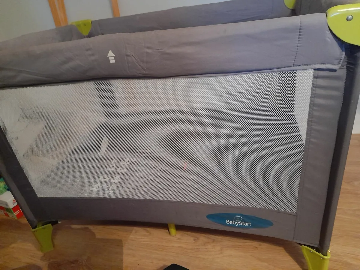 Argos babystart deals travel cot