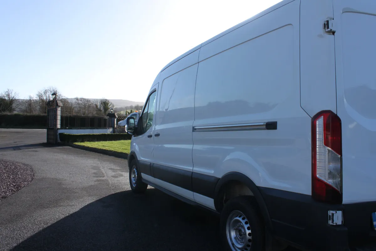 Ford Transit 350L BASE 2.0 LWB High Roof Van, 2019 - Image 4