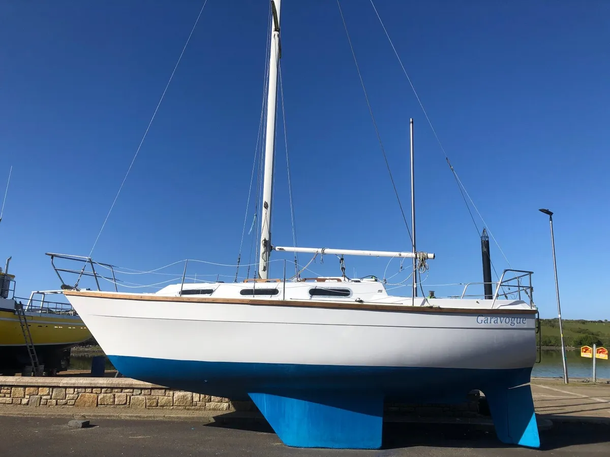 Twin keel deals sailboat for sale