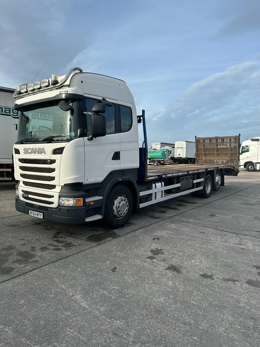 2015 Scania R410 High Line Plant Truck Rear Lift - Image 1