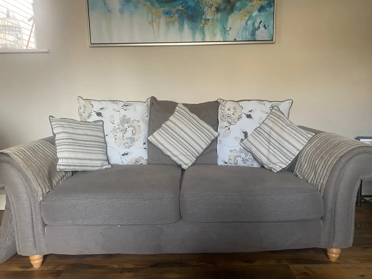 Dfs deals middleton sofa