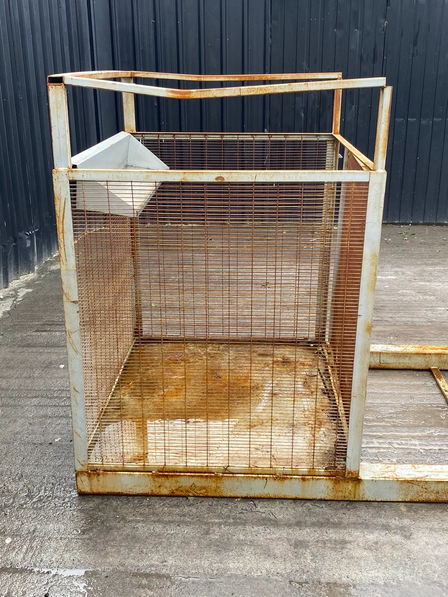 4ft x 3.5ft Man Basket - Image 4