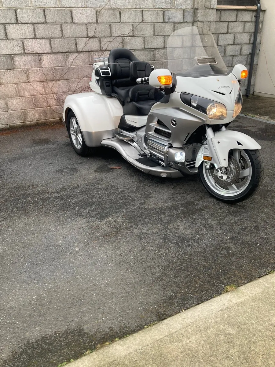 2006 honda goldwing online trike