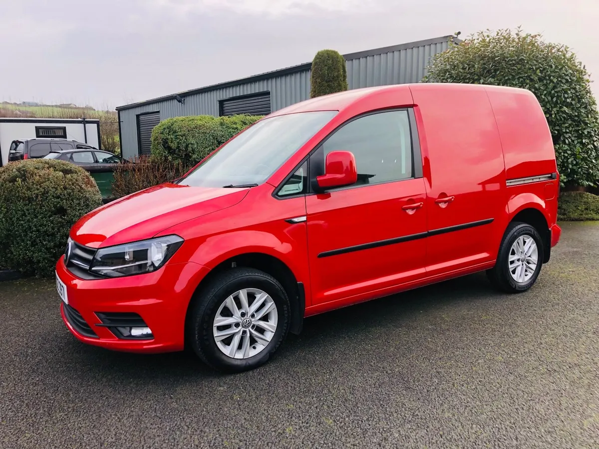 VW Caddy 2.0 TDI Bluemotion Tech Highline Nav