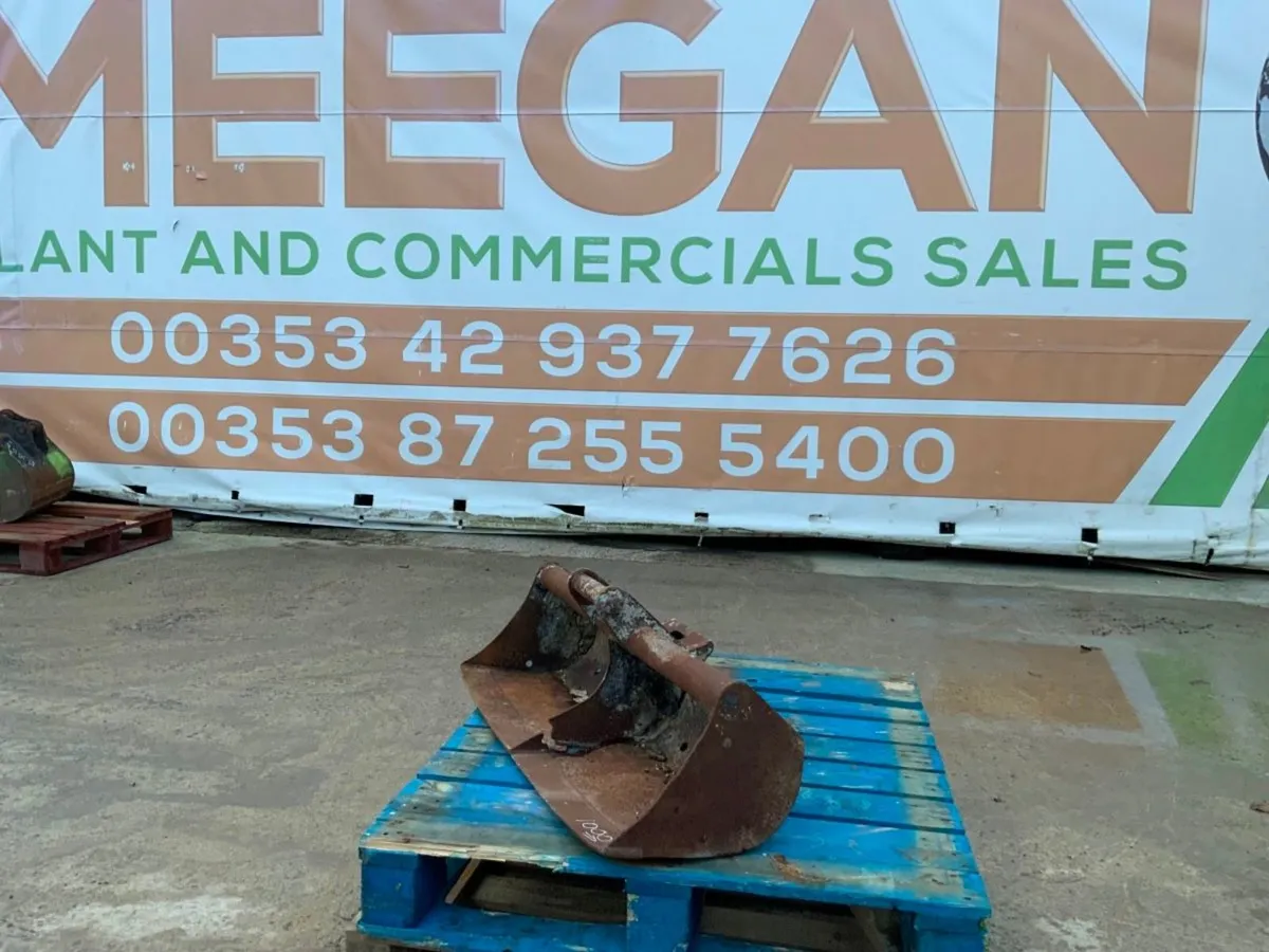 39" MINI DIGGER GRADING BUCKET...HARFORD. - Image 1