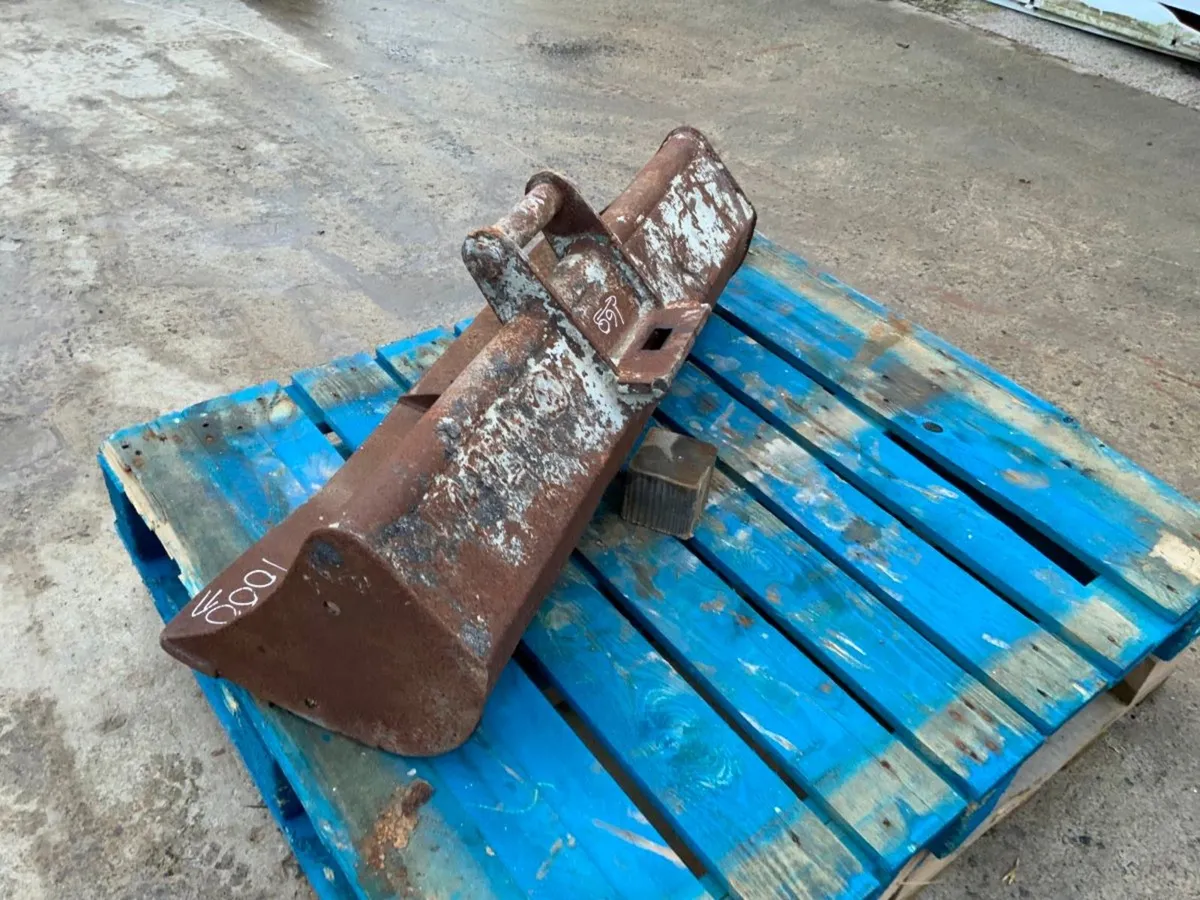 39" MINI DIGGER GRADING BUCKET...HARFORD. - Image 2