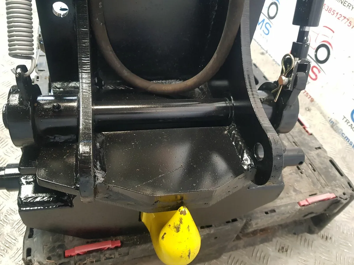 New Holland Tm, 60 Series, Fiat F, Pick Up Hitch - Image 1
