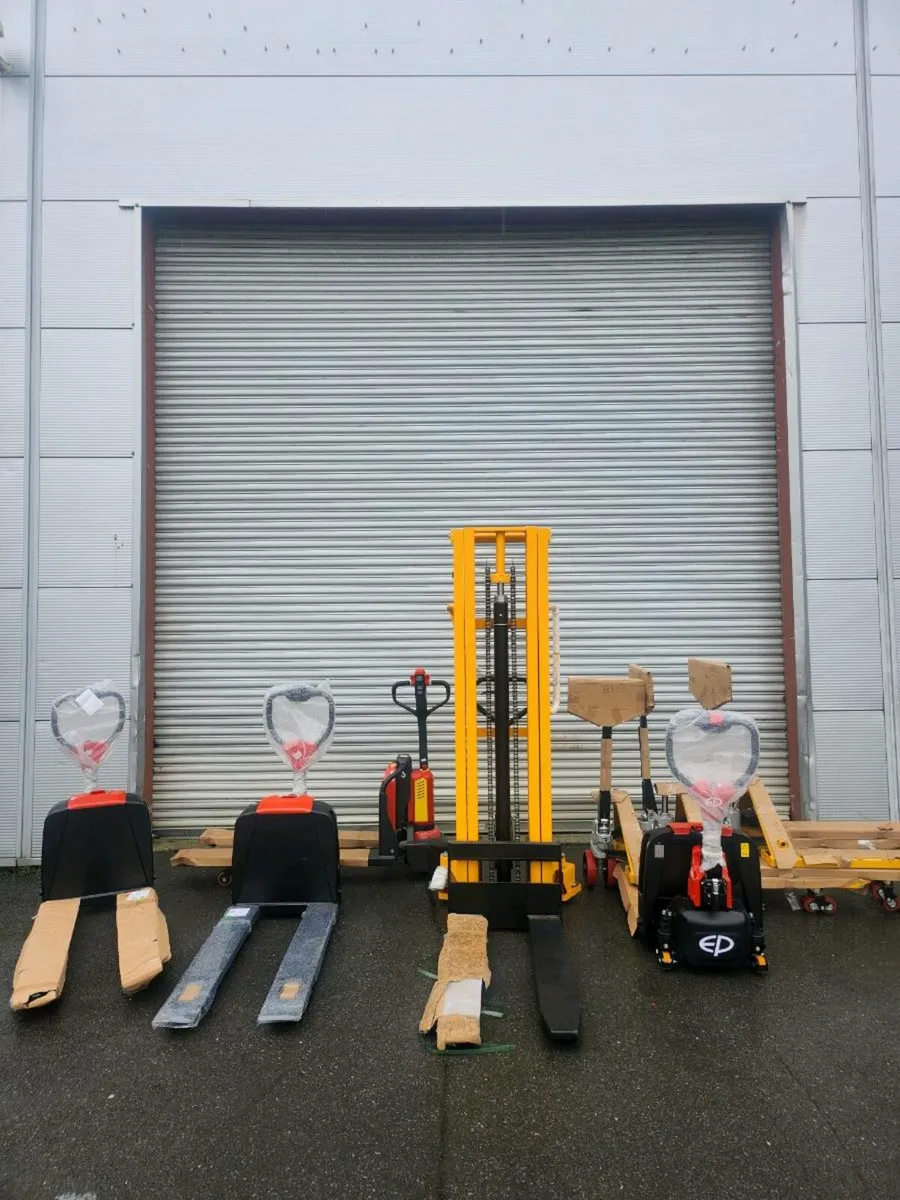 Manual & Electric Pallet Trucks - Image 2