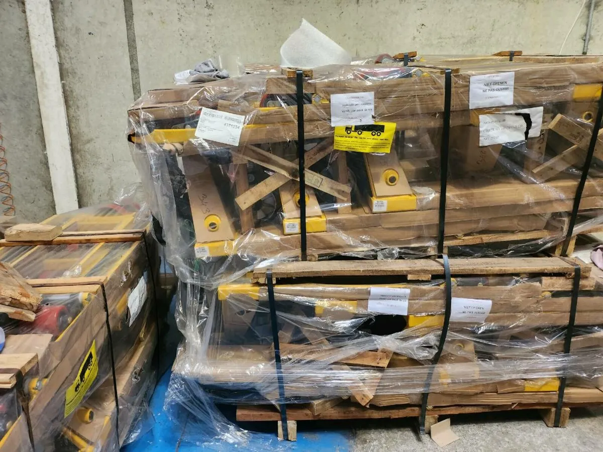 Electric Pallet Truck - Image 4