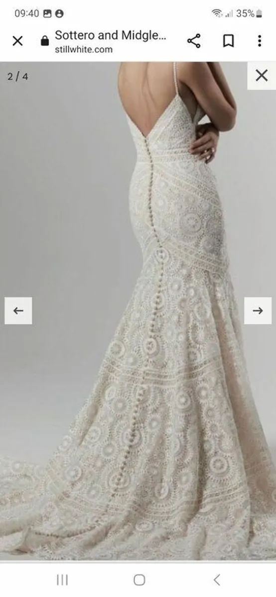 Wedding dress - Image 2