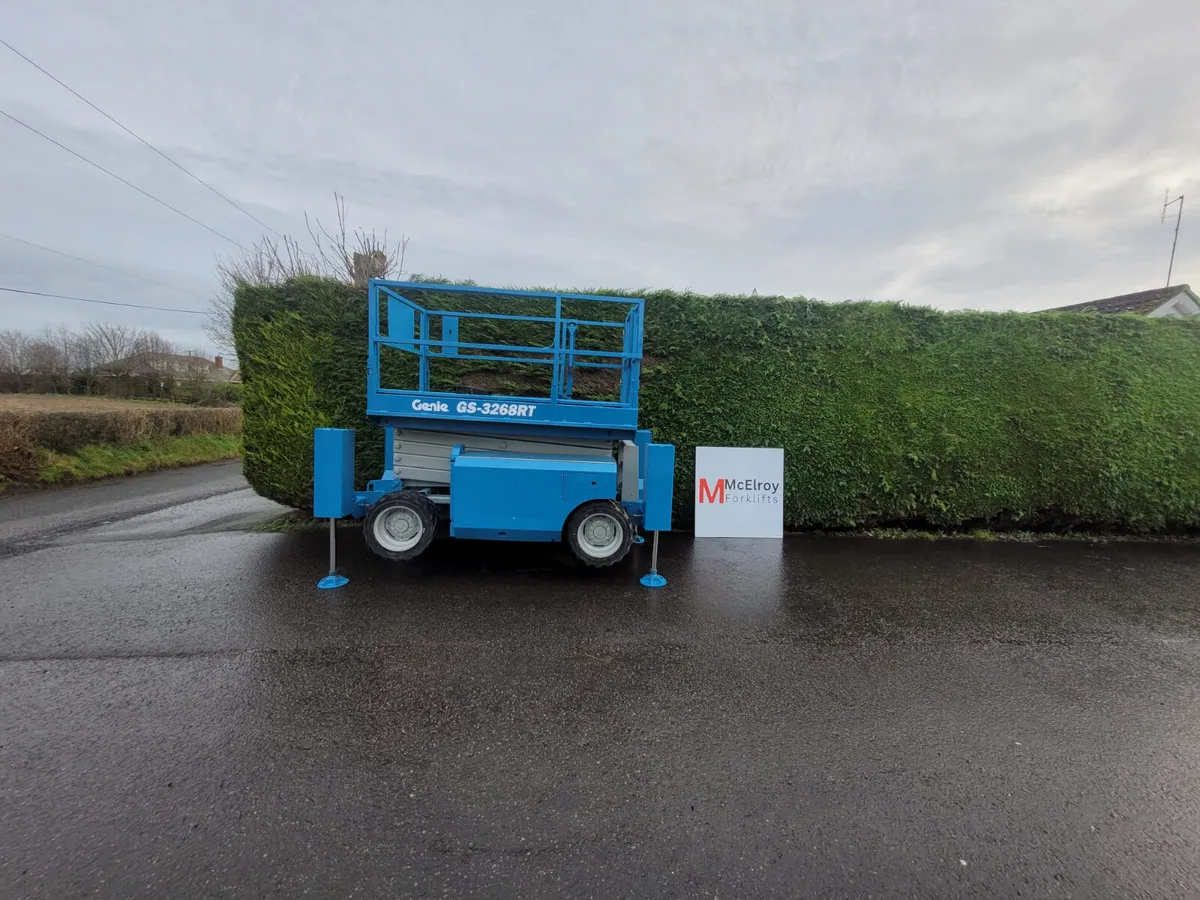 Range of Genie Boom Lifts and Scissor Lifts - Image 4