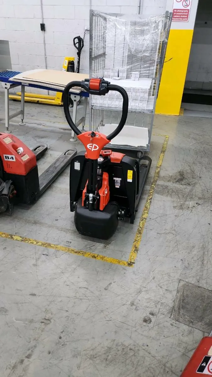 Hand Pallet Trucks