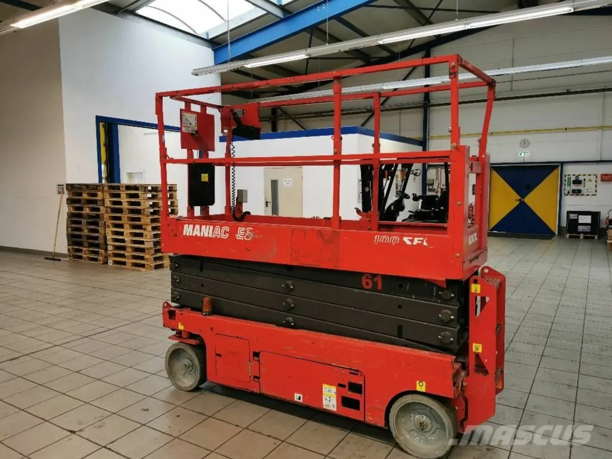 Scissor Lift MANITOU 100 SEC, 193 hours , 10m work - Image 1