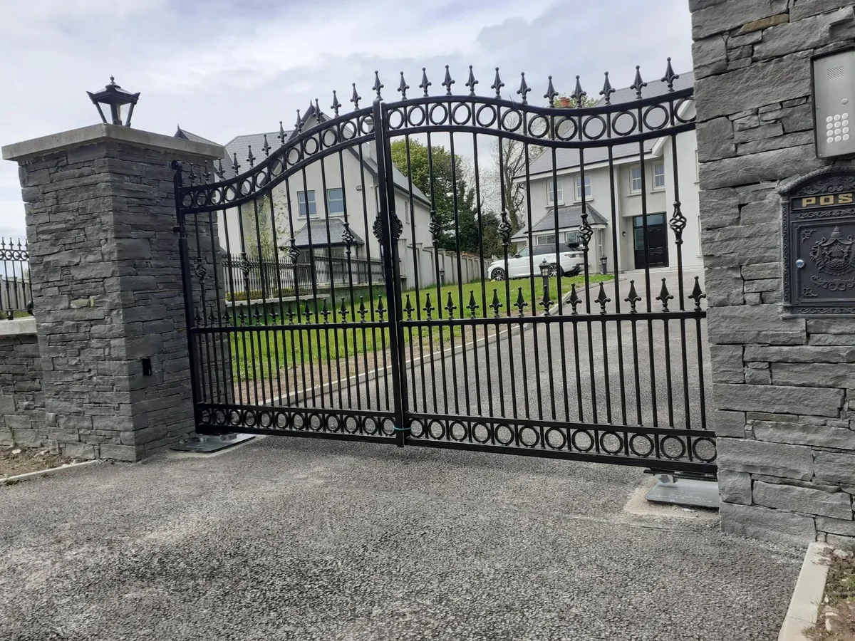 Gates - Image 4