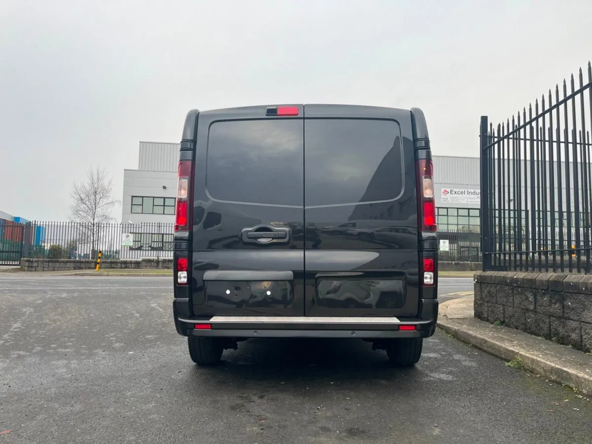 Renault Trafic Manual Extra Sport Avaiable FOR Ju - Image 4