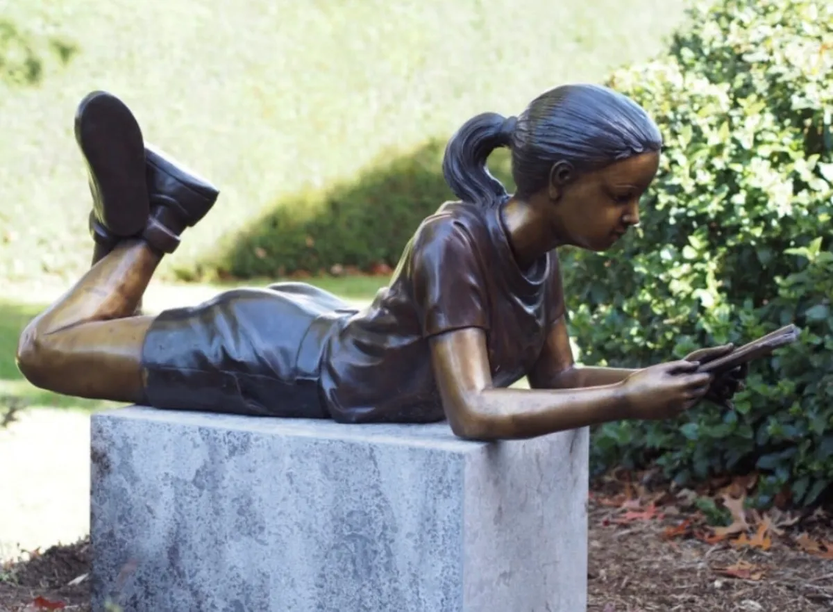 Bronze life size girl reading book - Image 2