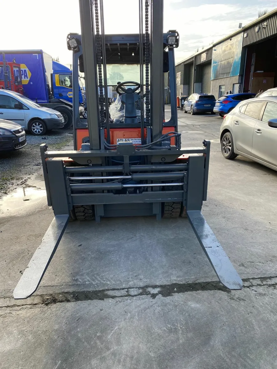 Doosan D45 Forklift - Image 2