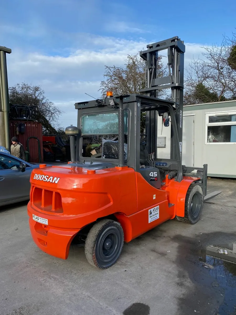 Doosan D45 Forklift - Image 3