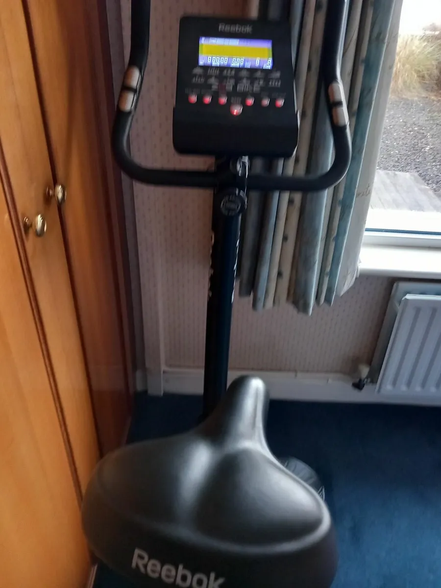 reebok exercise bike zr9