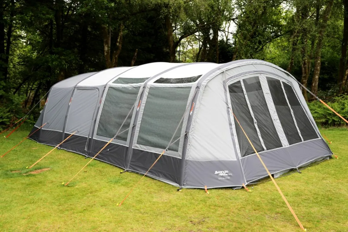 Urban escape outlet air tent