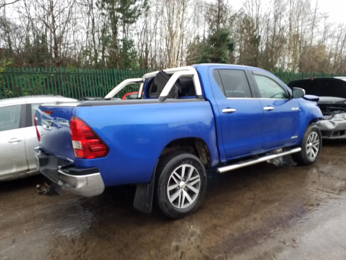 2018 TOYOTA HILUX BREAKING FOR PARTS - Image 1
