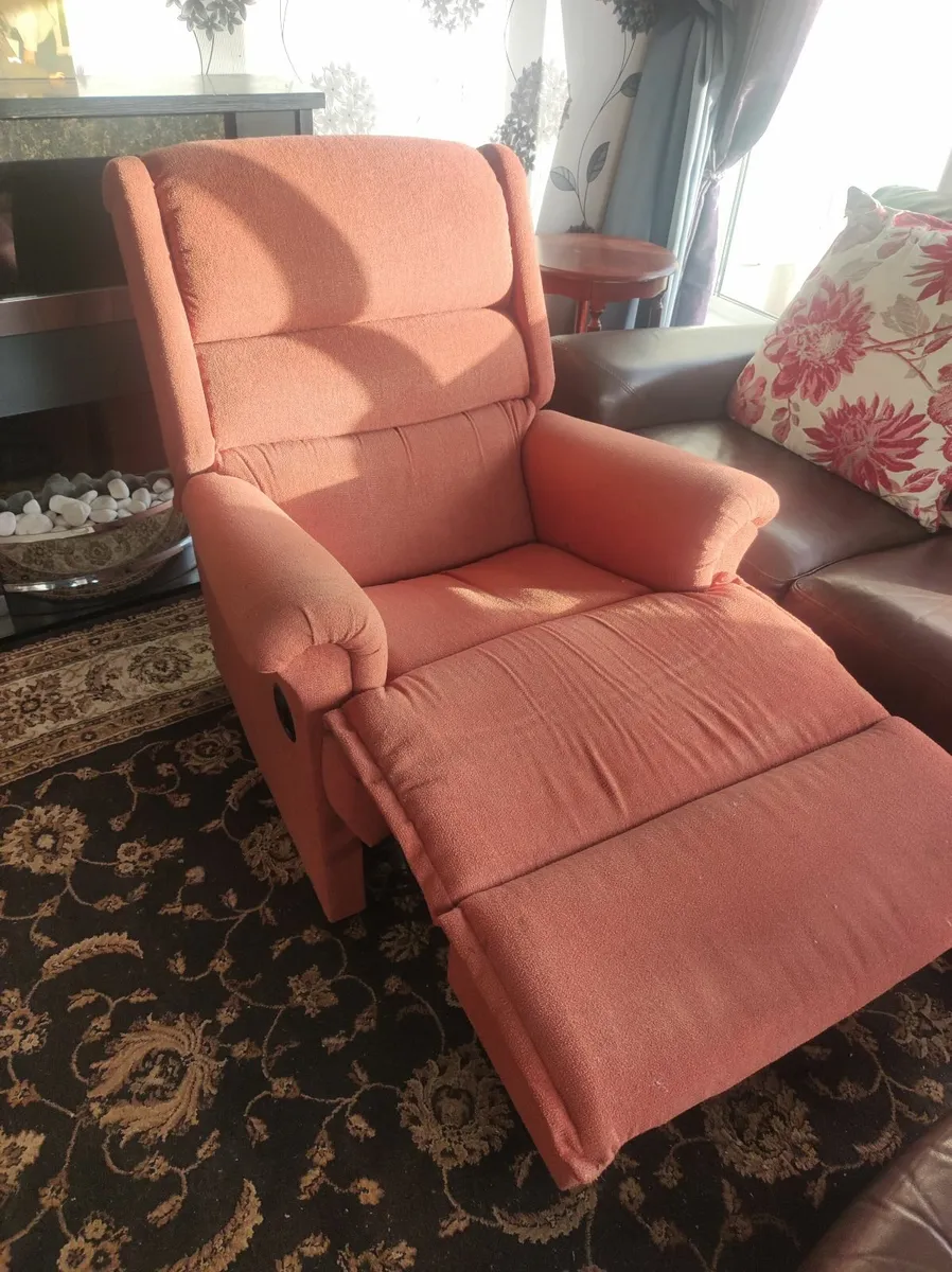 recliner chairs 403 All Sections Ads For Sale in Ireland DoneDeal