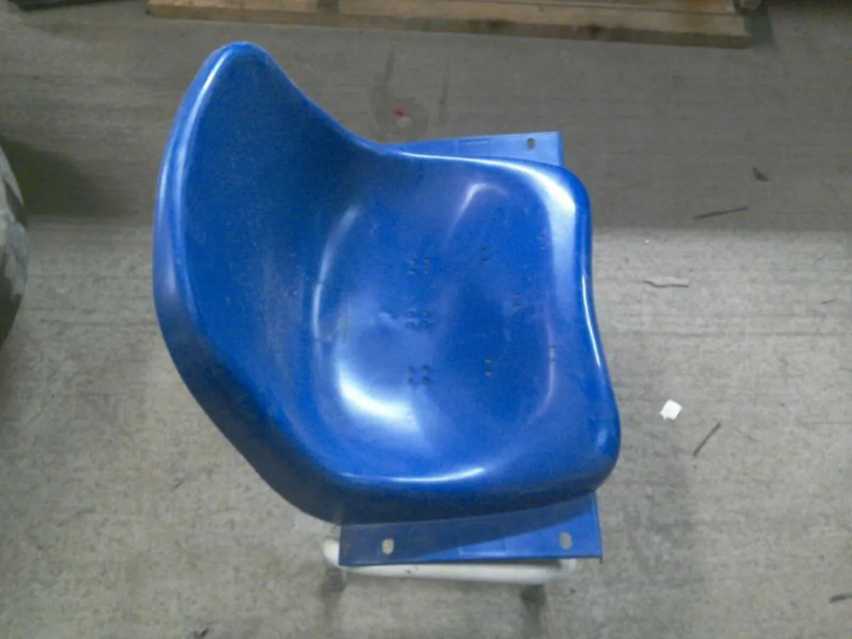 PVC outdoor/indoor spectator seats - Image 1