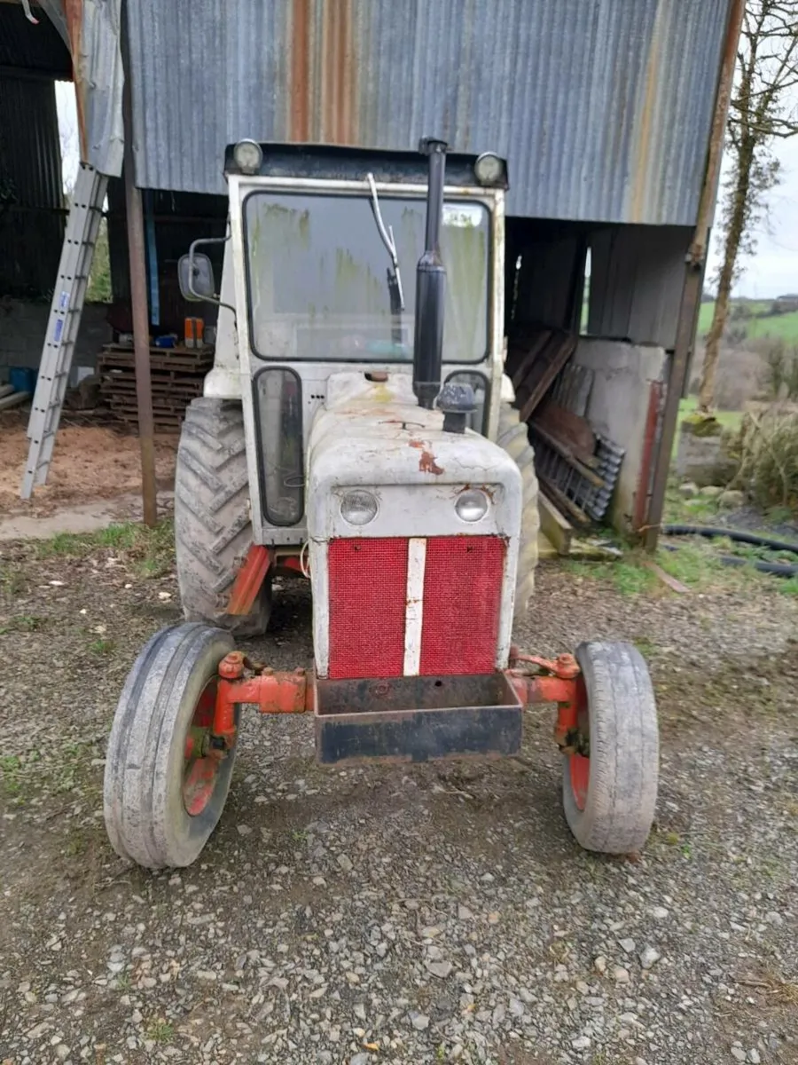 Vintage tractor - Image 1