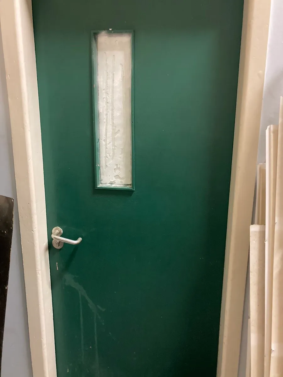 Secondhand doors internal and external door for sale in Co. Clare for €