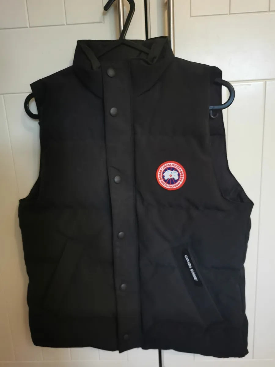 Canada goose hotsell 14-16 years sale