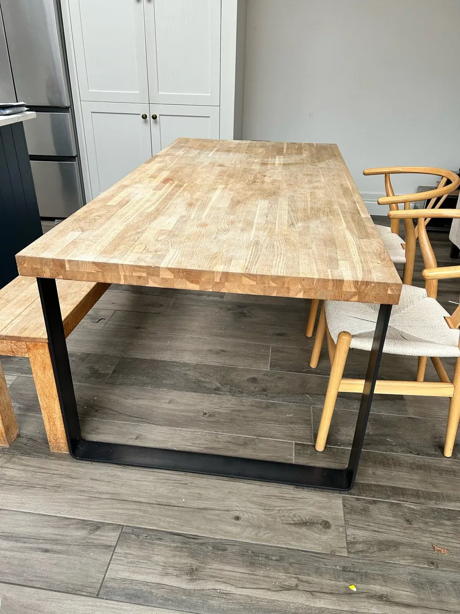 Solid oak dining table for outlet sale