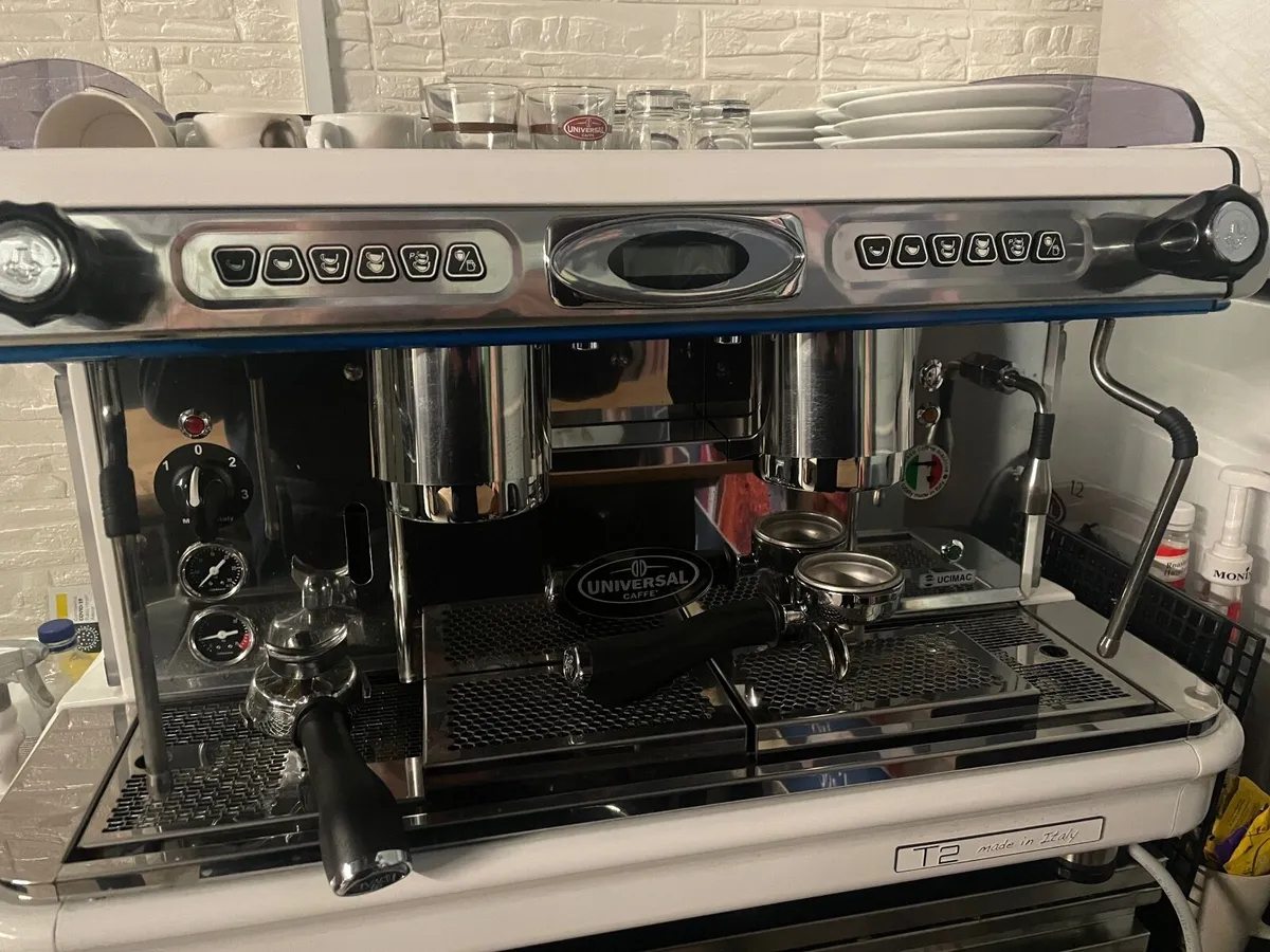 Coffee Machine and coffee - Image 2