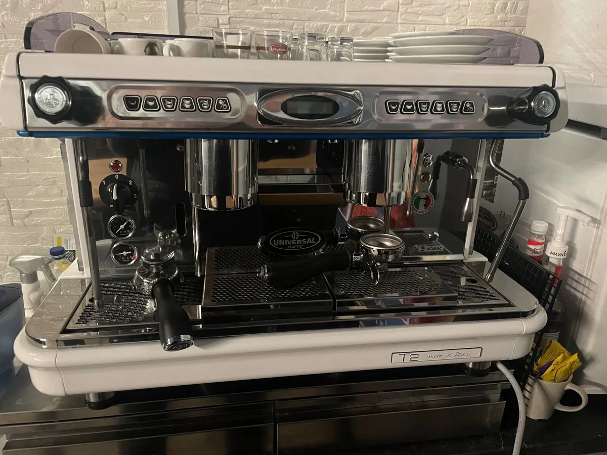 Coffee Machine and coffee - Image 3