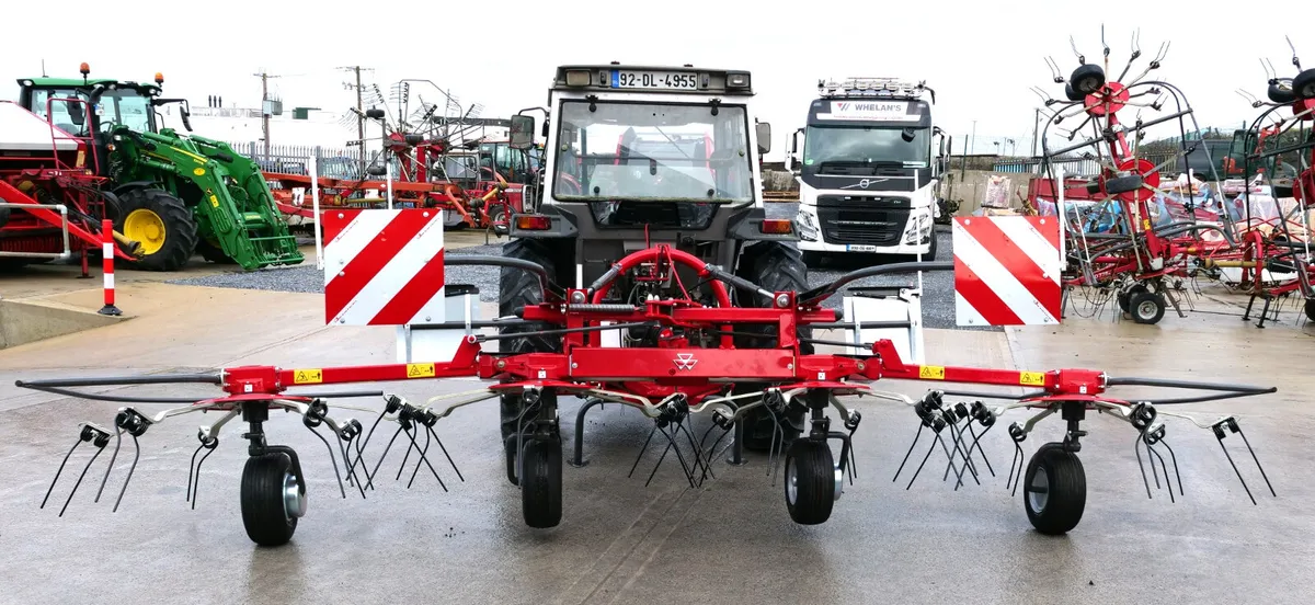 MASSEY FERGUSON 524 TEDDER