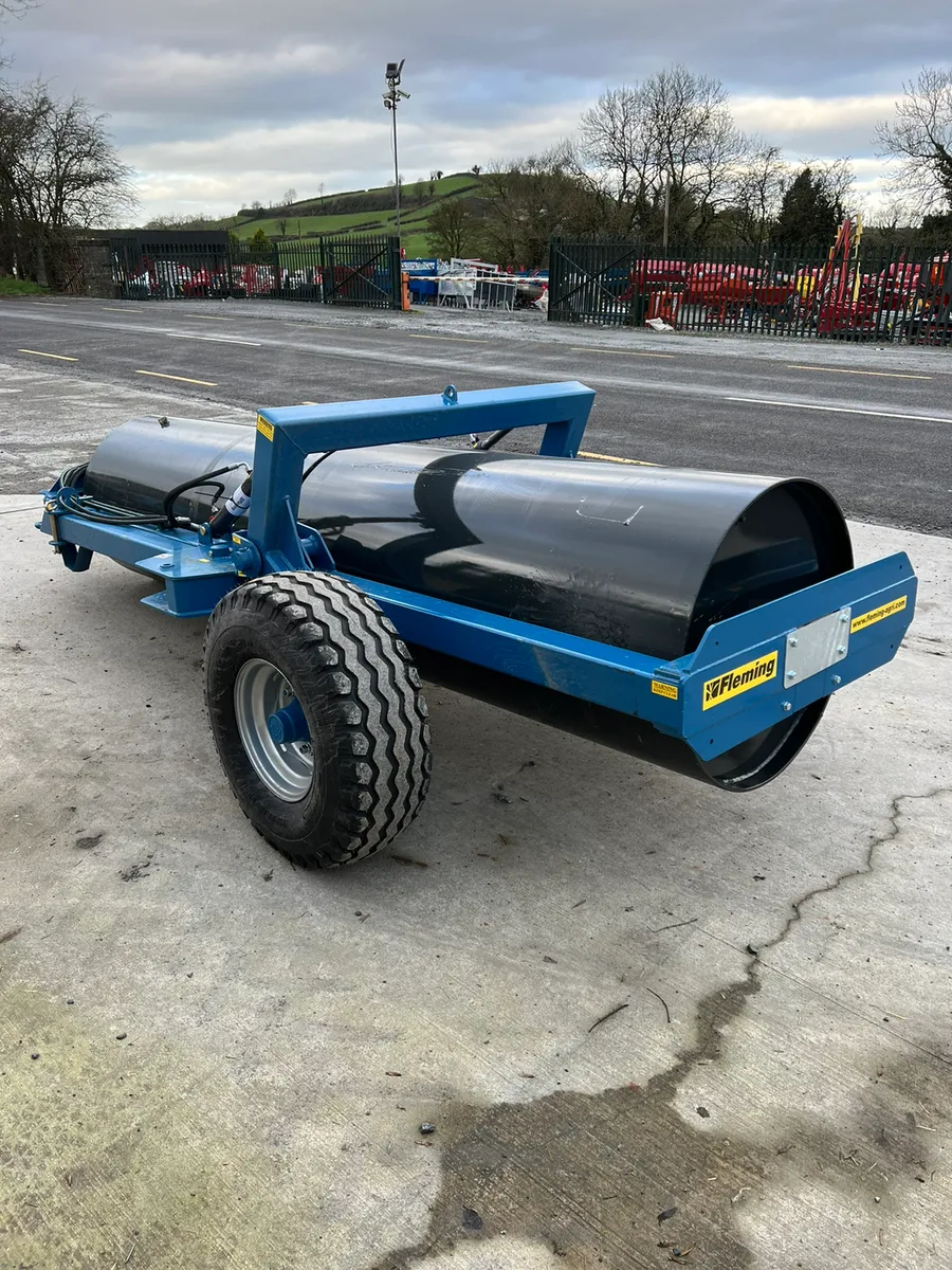 *** Fleming End Tow Roller 12 x 36 x 12 *** - Image 4